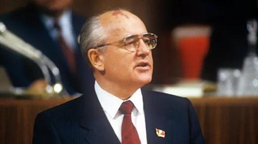 وفاة زعيم الاتحاد السوفياتي السابق ميخائيل غورباتشوف..