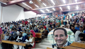 غريب : أستاذ جامعي باحث في شؤون الدجاج ؟ ..