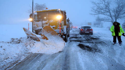 نشرة جوية تتوقع رياح عاصفية قوية وثلوج بمرتفعات تازة خلال الأيام القادمة ..