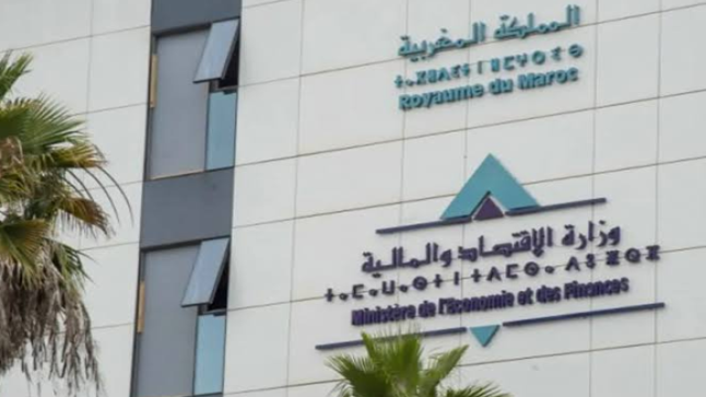 إحالة أزيد من 70 ألف موظف عمومي على التقاعد بحلول 2030