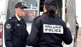 مختل عقلي ينهي حياة موظف شرطة باستخدام السلاح الأبيض ..